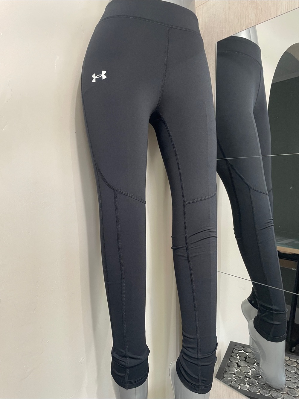 Under Armour Black Girl’s Compression Tights with White Logo